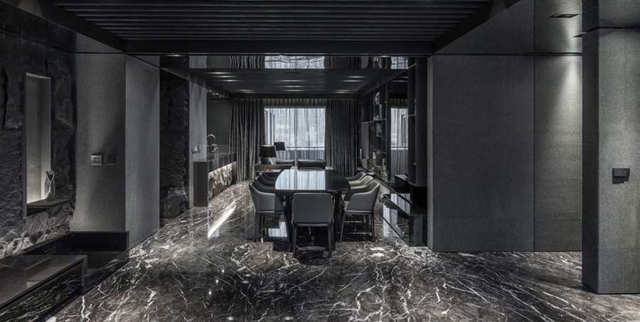 Elegant Mirrored Black Ceiling and Floor to Reflect Cool Interior Design Home Project in Black Serenity